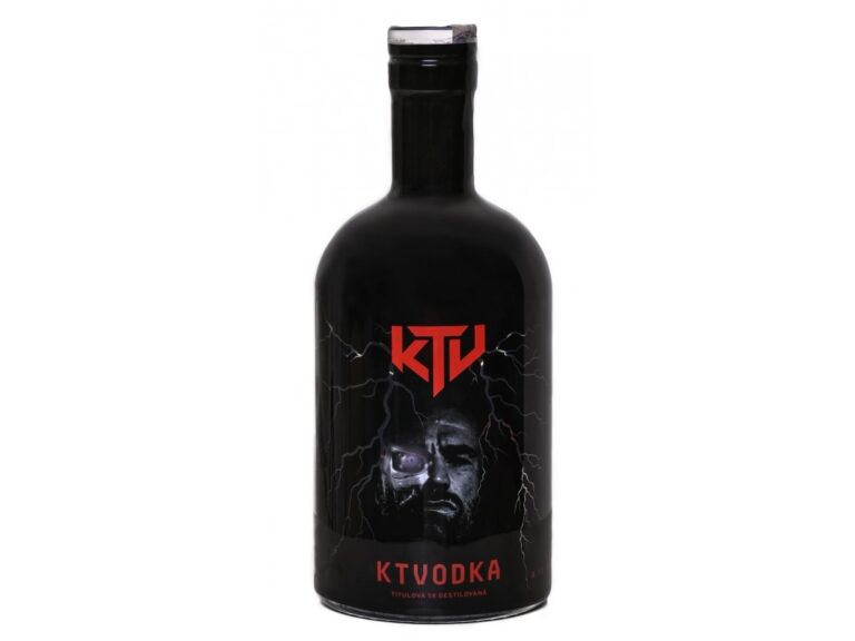 KTV Vodka Vémola produktová fotografie